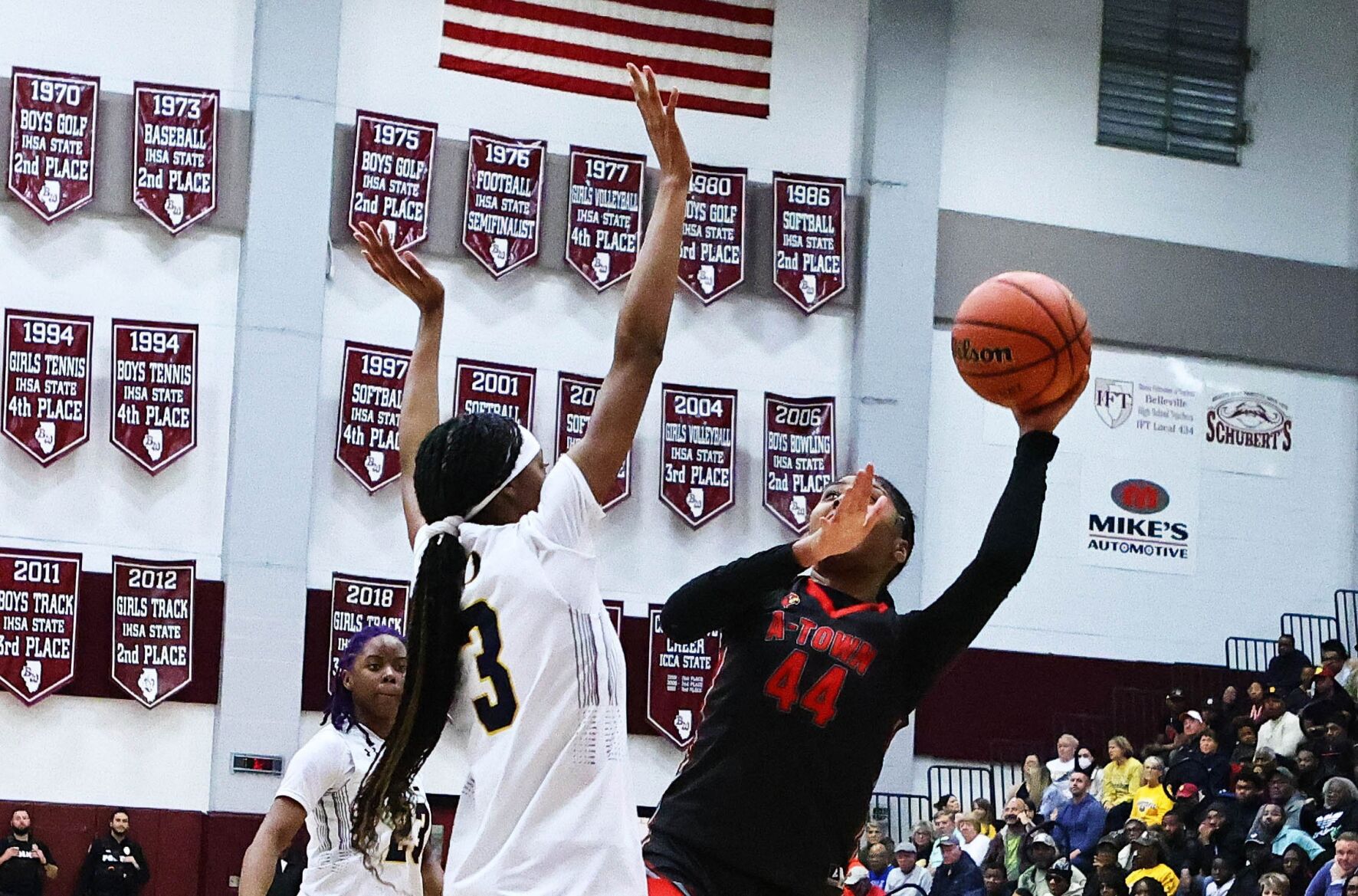 Class 4A Normal Community West Sectional, semifinal: Alton 51, O'Fallon 41